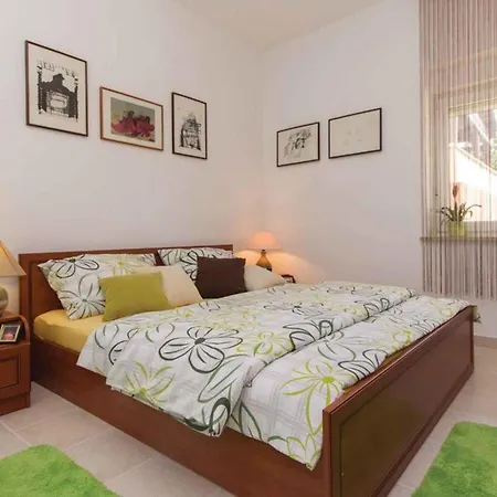 In - Istrien 43382 Apartment *